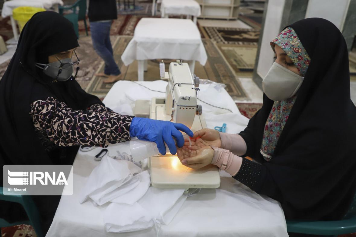 خبرنگاران تولید 2هزارو 500 شیلد محافظ صورت توسط داوطلبان خبرنگاران تولید 2هزارو 500 شیلد محافظ صورت توسط داوطلبان هلال احمر خوزستان