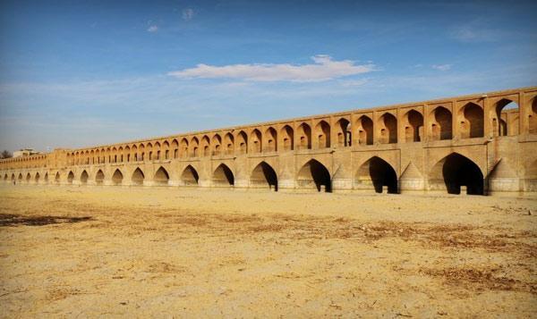 معرفی سی و سه پل؛ محبوبترین اثر تاریخی اصفهان