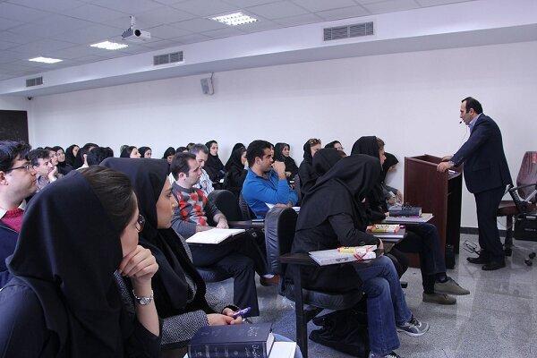از نام اساتید استفاده ابزاری کردند، راه چاره رئیس دانشگاه تهران برای حل مشکل اشتغال فارغ التحصیلان رشته های علوم انسانی و ادبیات