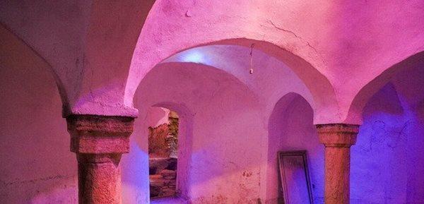 حمام تاریخی برزک در کاشان در معرض تخریب دوباره قرار گرفته است